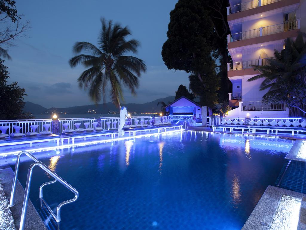 Blue Beach Club & Resort Patong Bagian luar foto