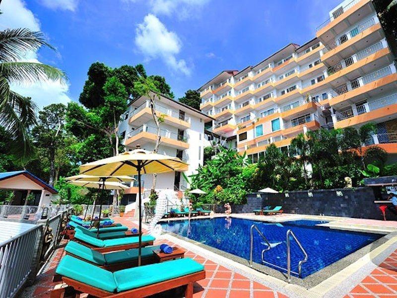 Blue Beach Club & Resort Patong Bagian luar foto