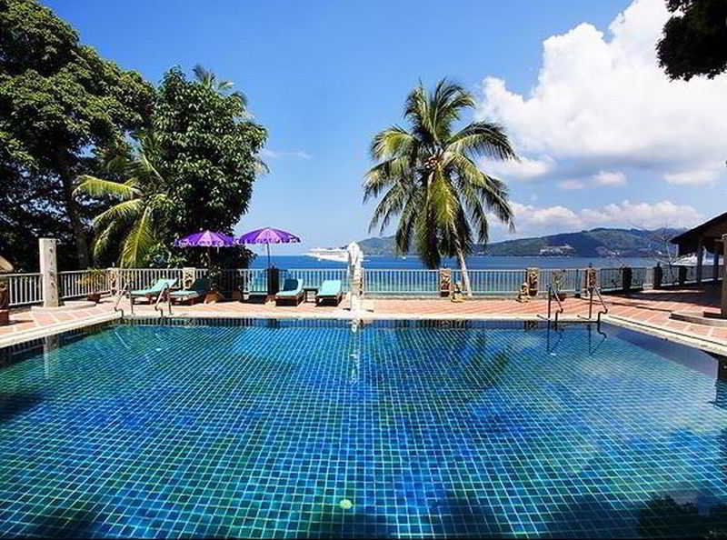 Blue Beach Club & Resort Patong Bagian luar foto